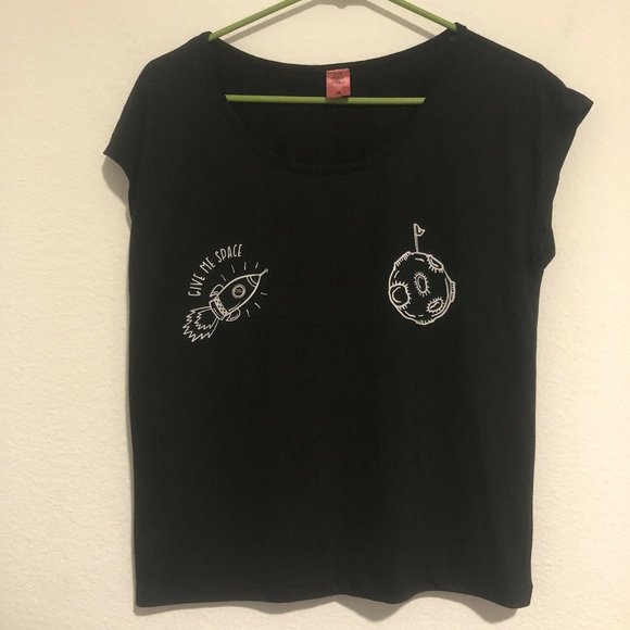 Spaceship Give Me Space Women’s Black Shirt Med - Picture 2 of 10